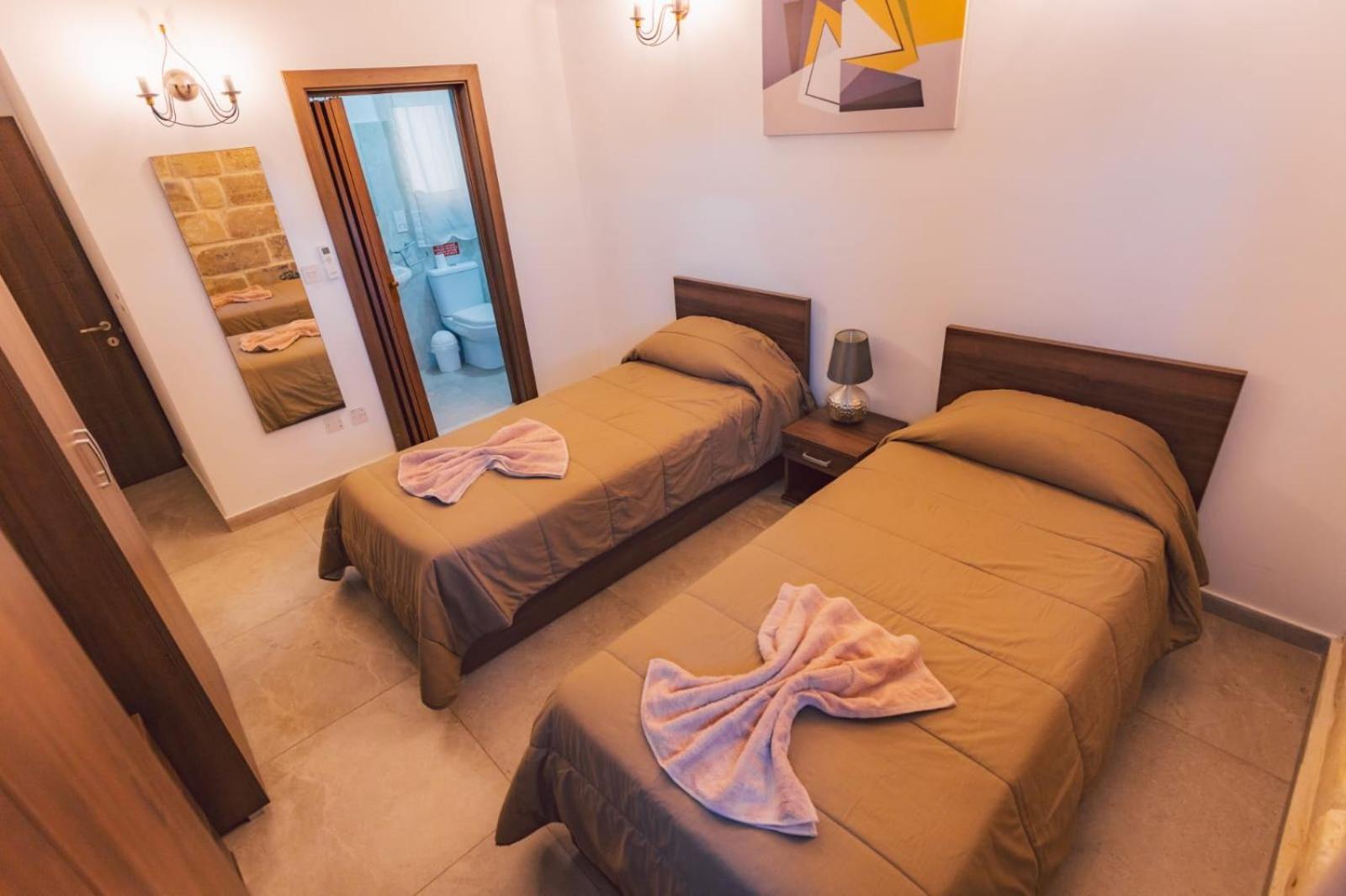 Villa Lyons Zejtun Bagian luar foto